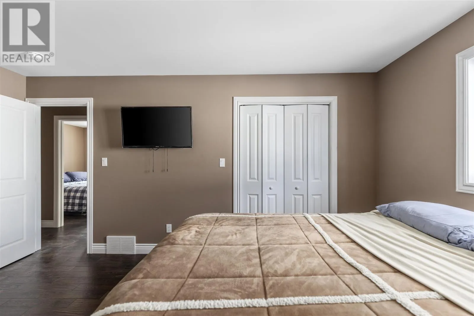 39 Saddle CRES