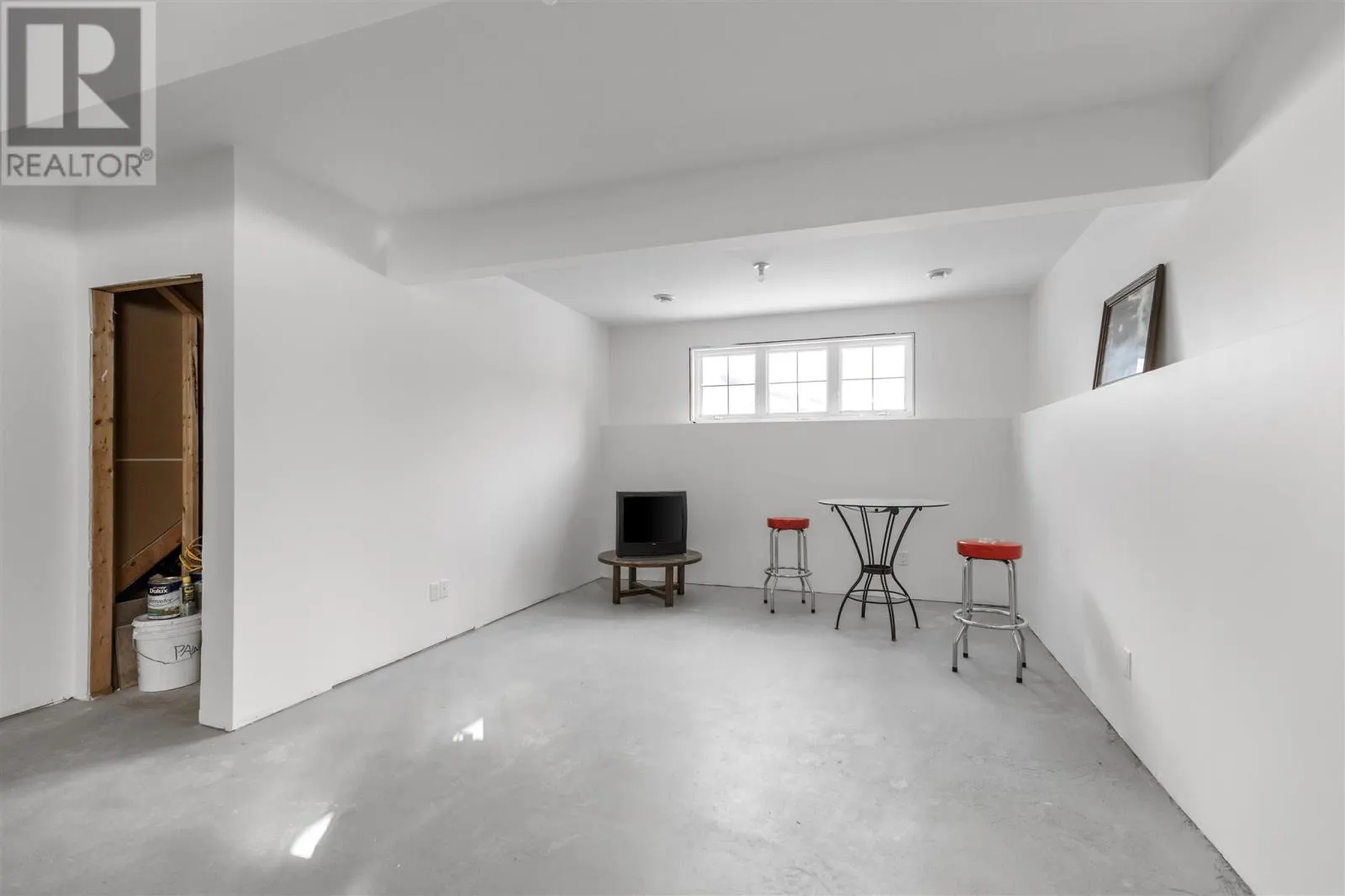 39 Saddle CRES
