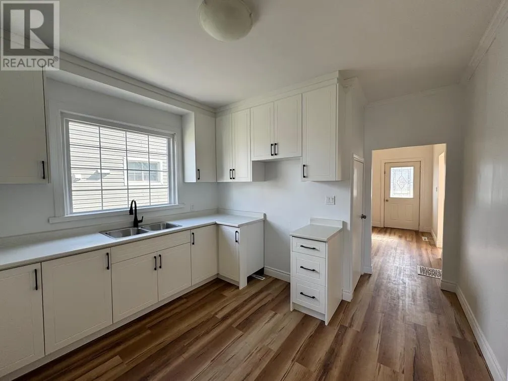 29 Alberta AVE