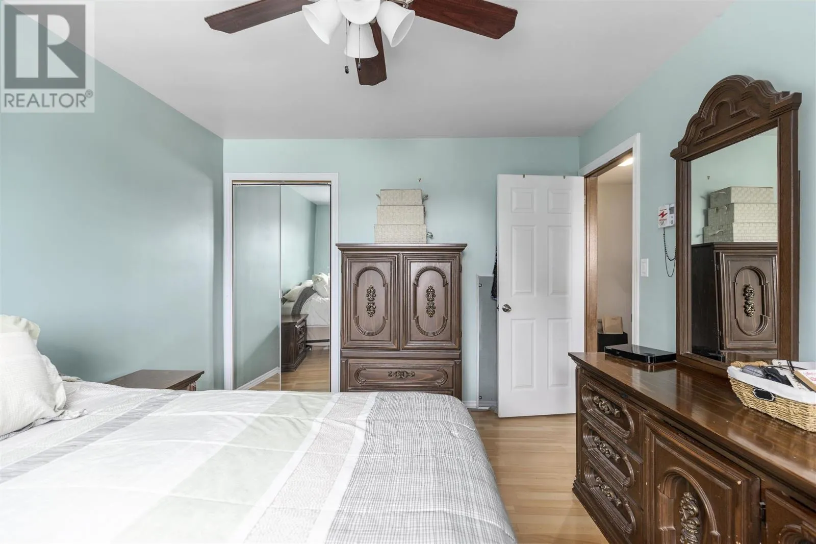 137 Prentice AVE