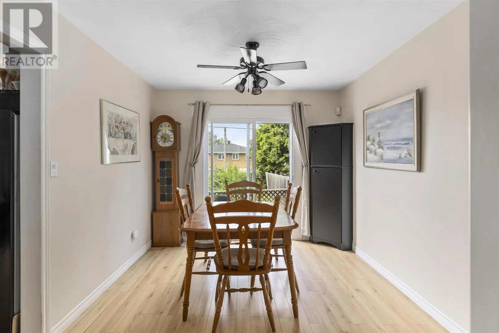 137 Prentice AVE