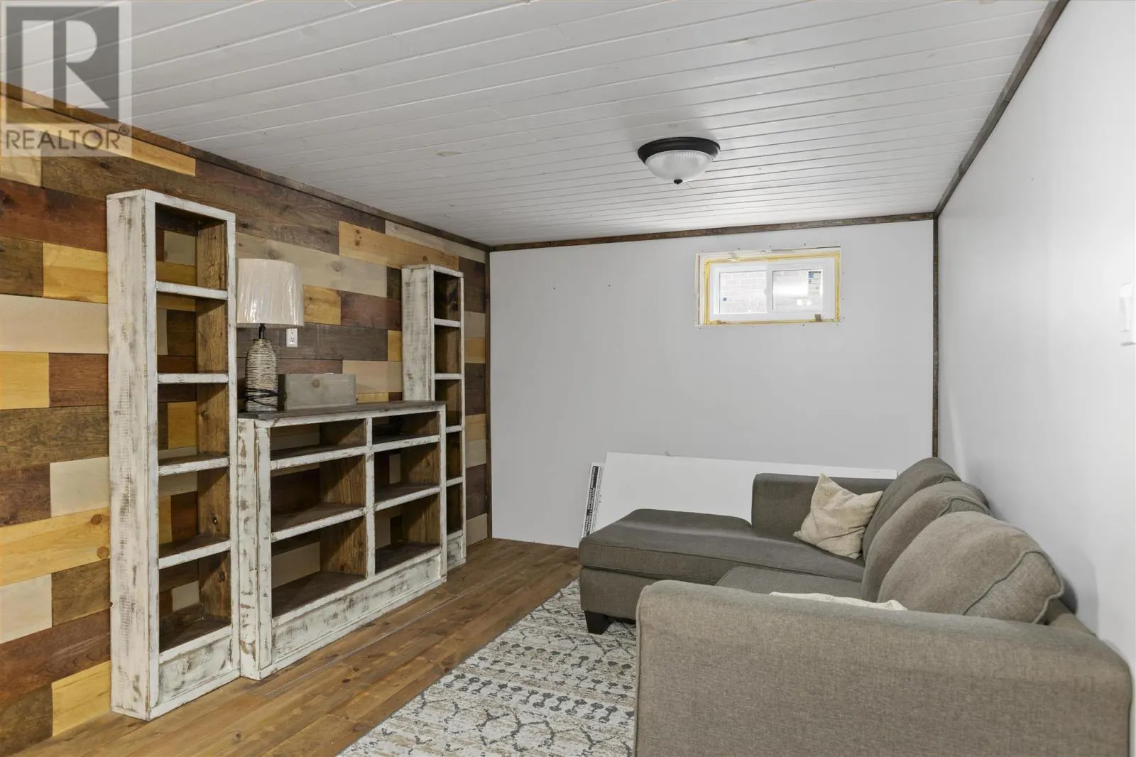 311 Farwell TER
