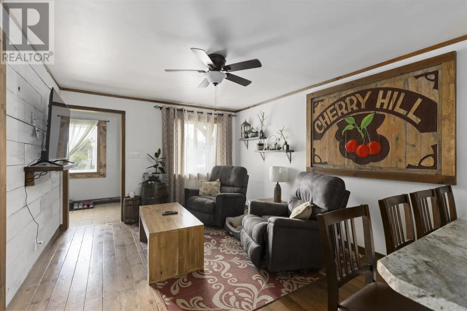 311 Farwell TER