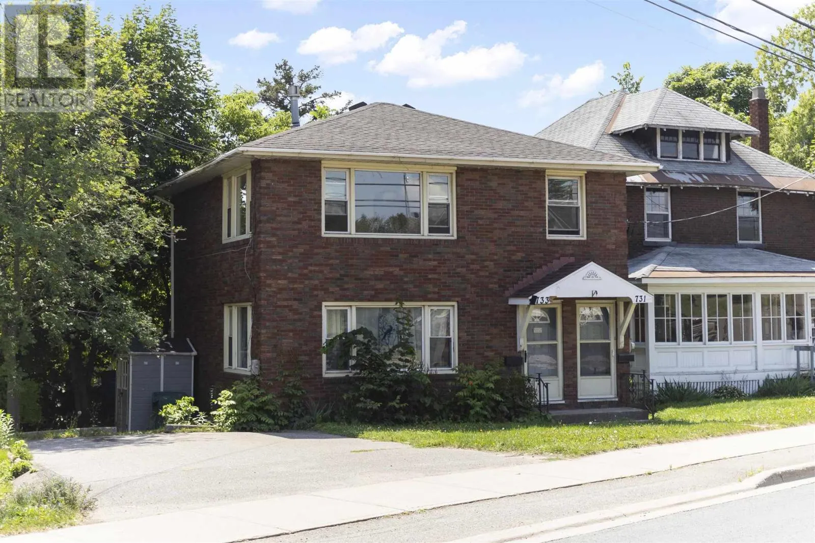 731 -733 Wellington ST E