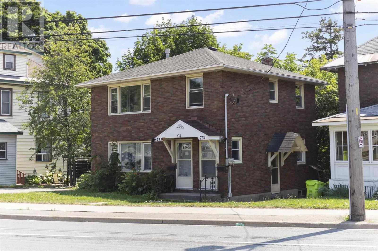 731 -733 Wellington ST E