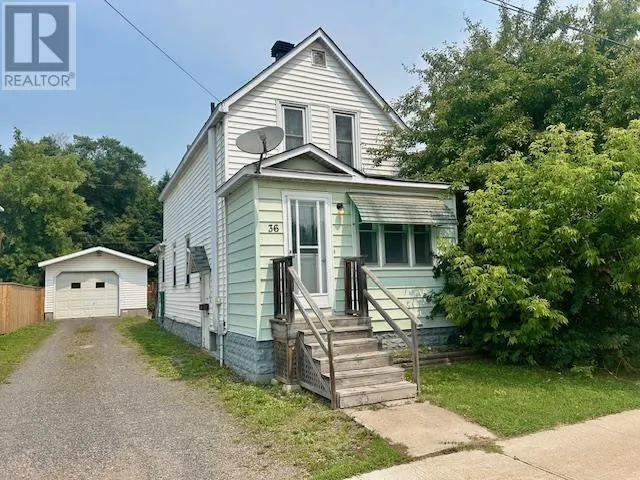 36 St. Andrews TER