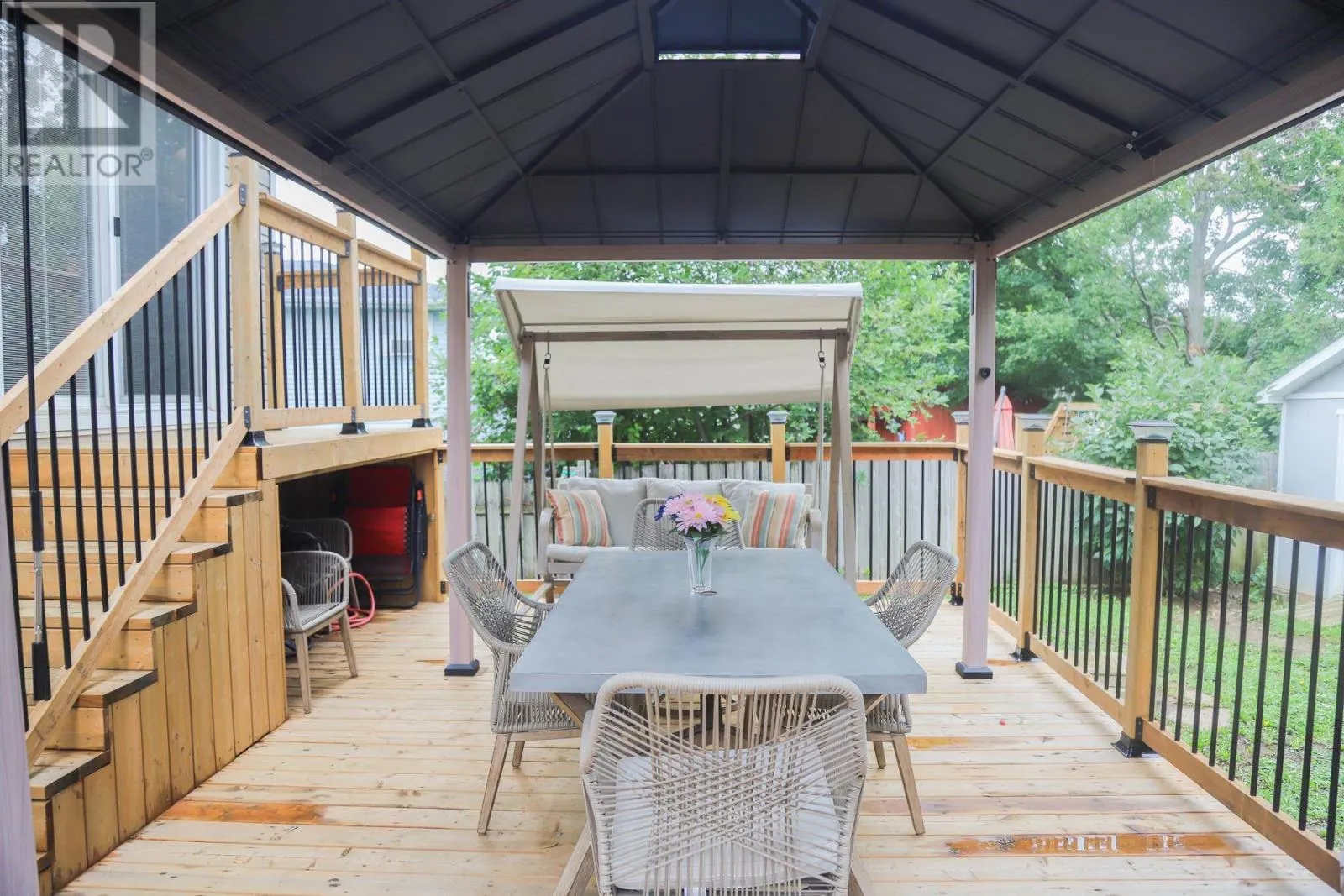 19 Sutton PL