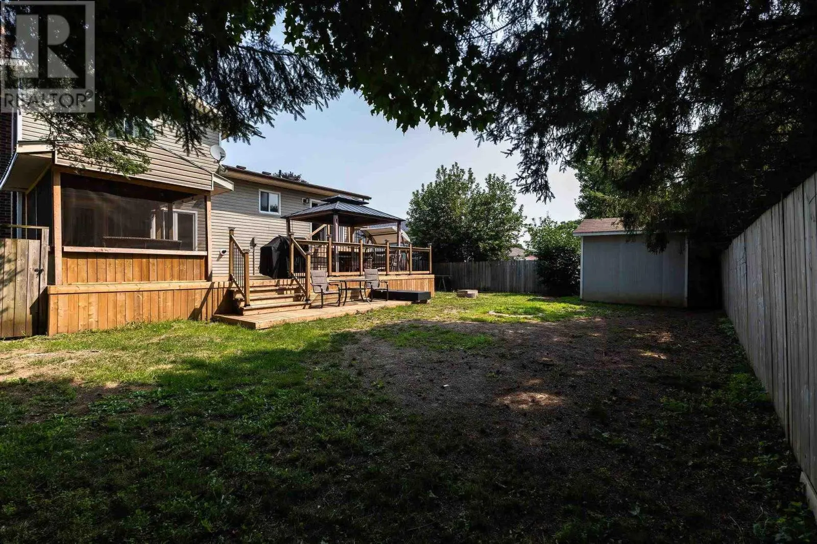 19 Sutton PL
