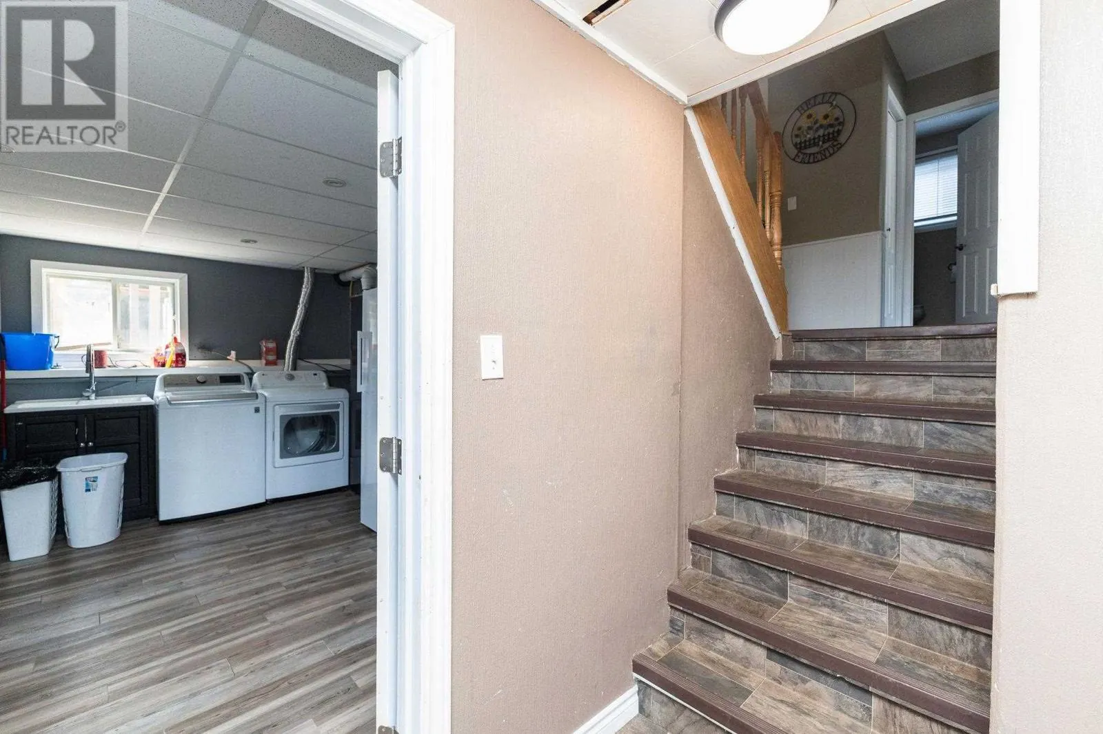 19 Sutton PL