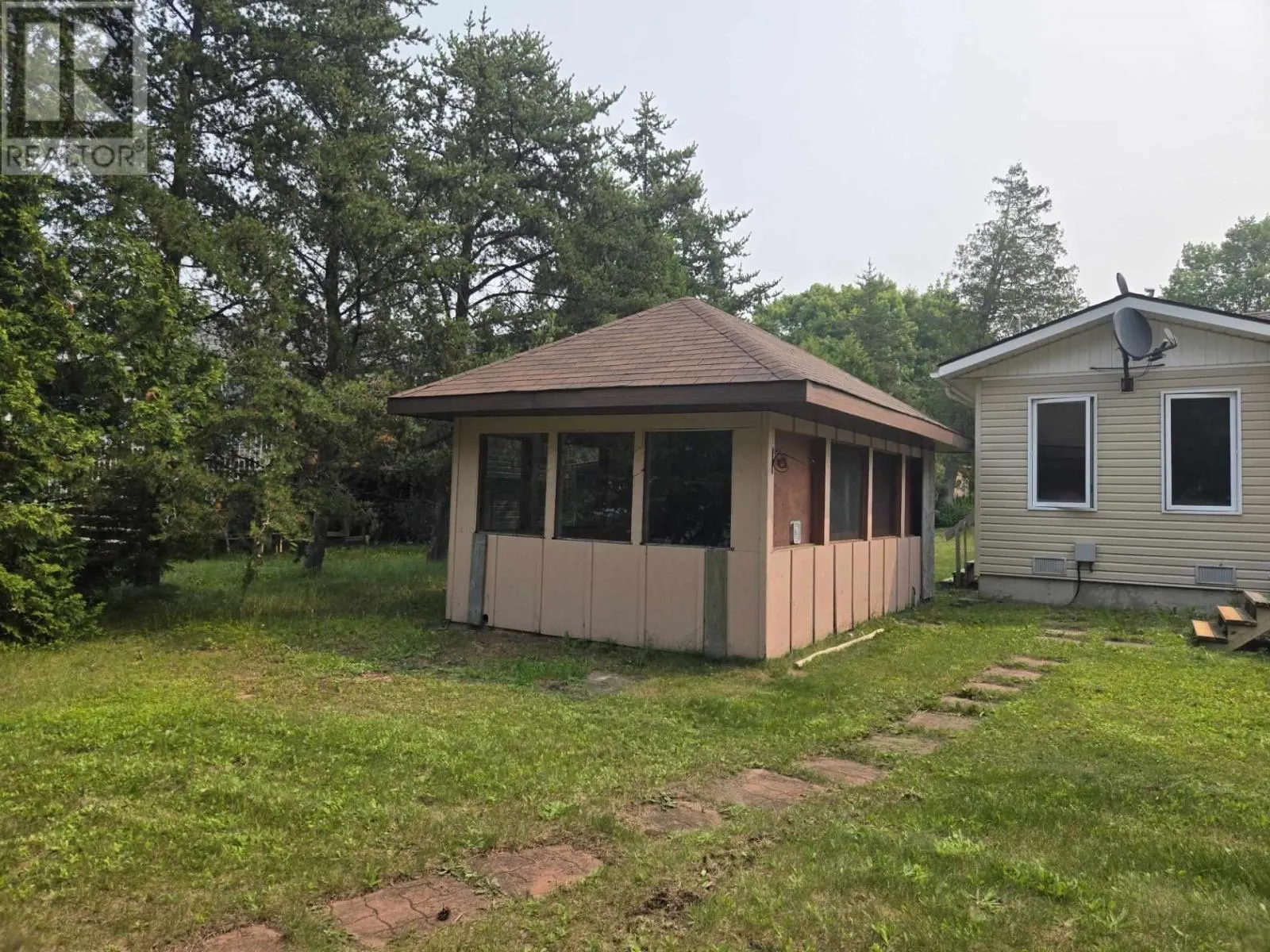 1061 Bluewater RD