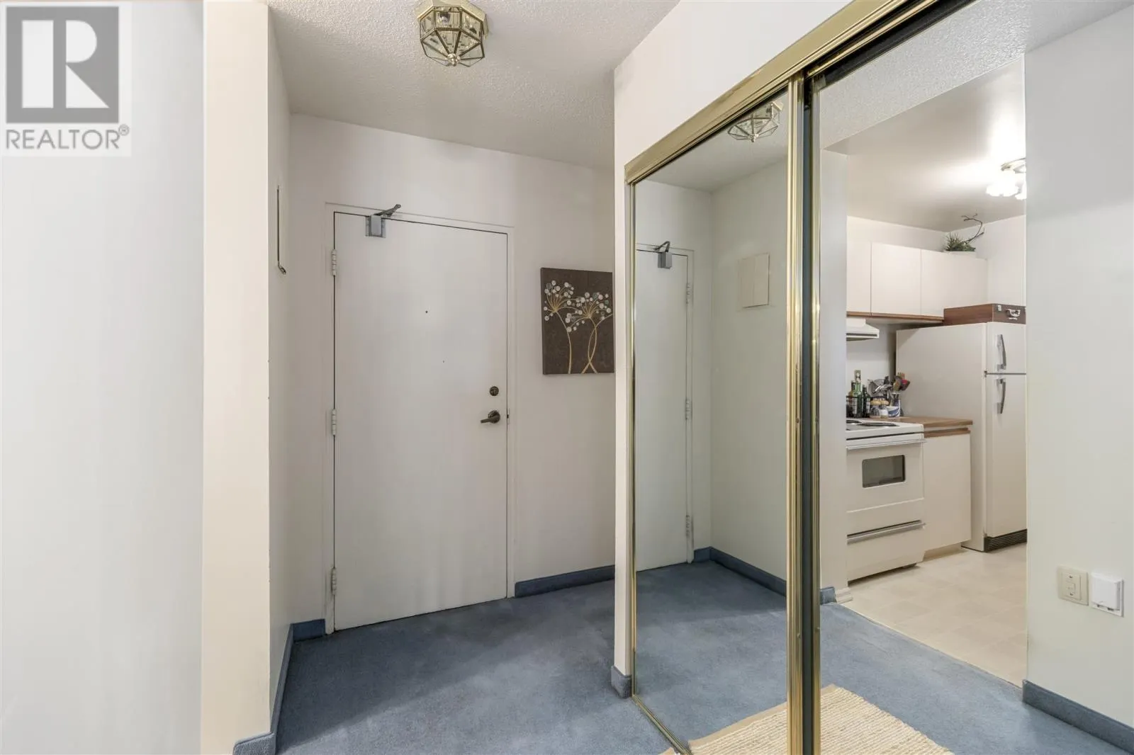 89 Pine ST # 207