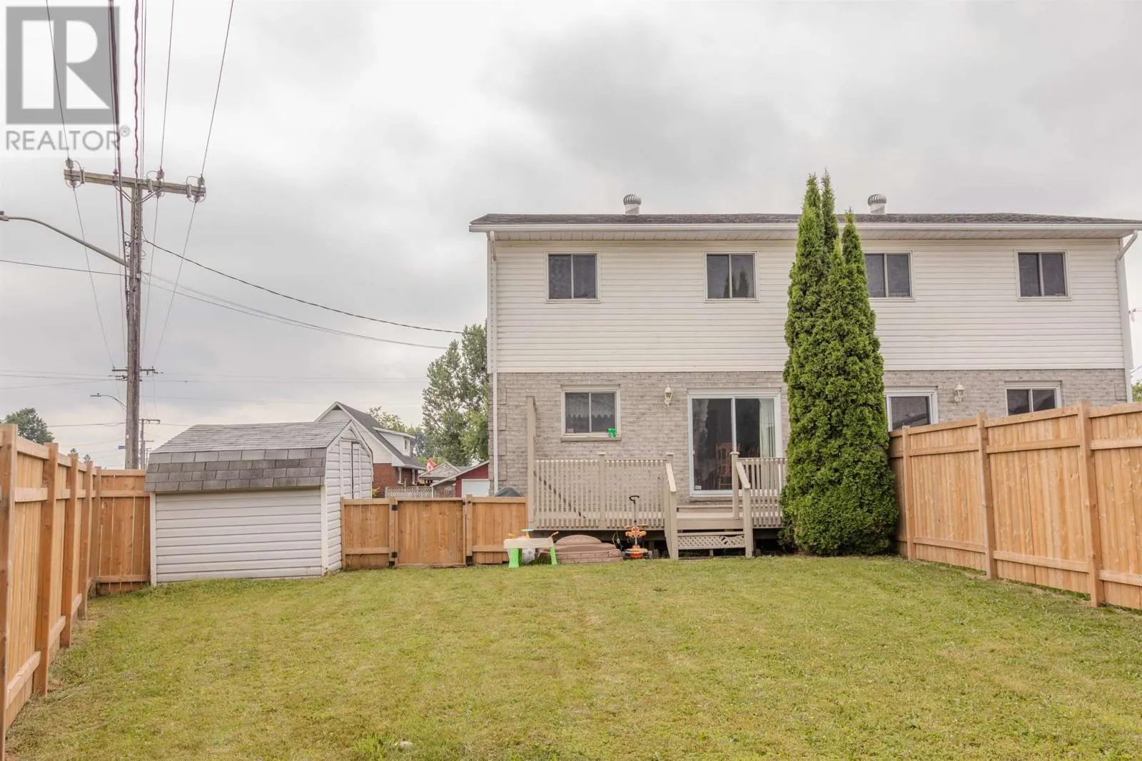 300 Rossmore RD
