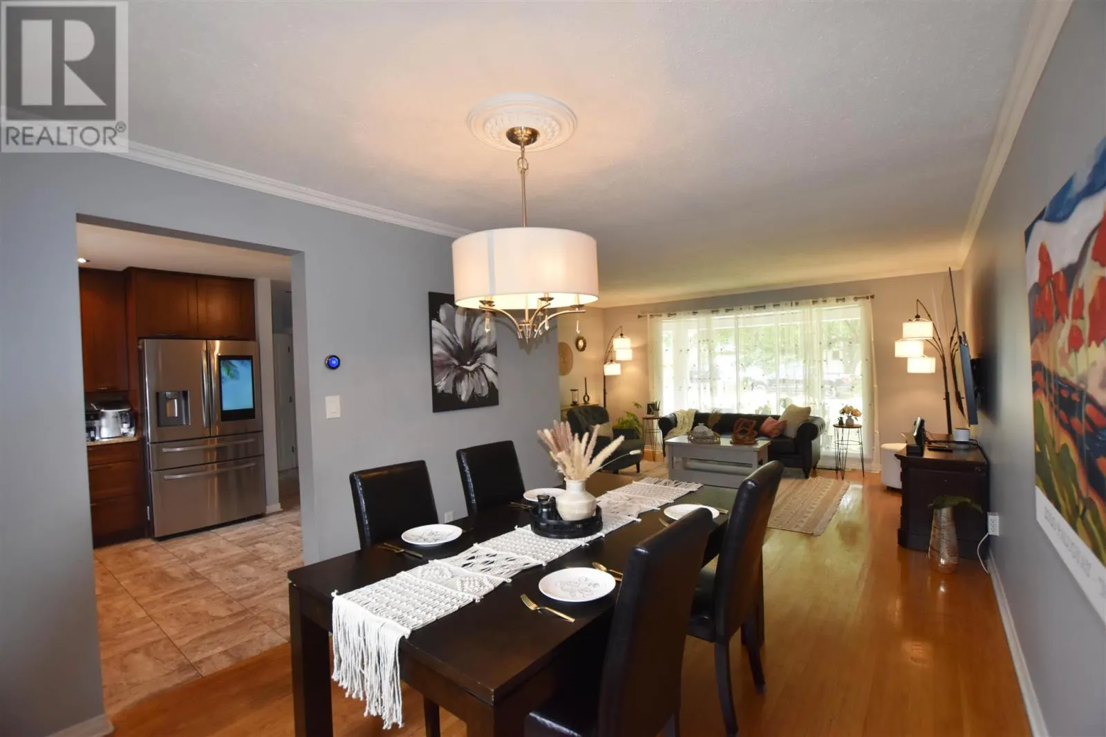 123 Palace DR