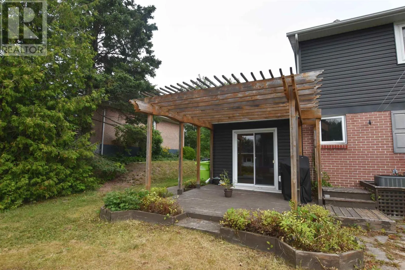 123 Palace DR