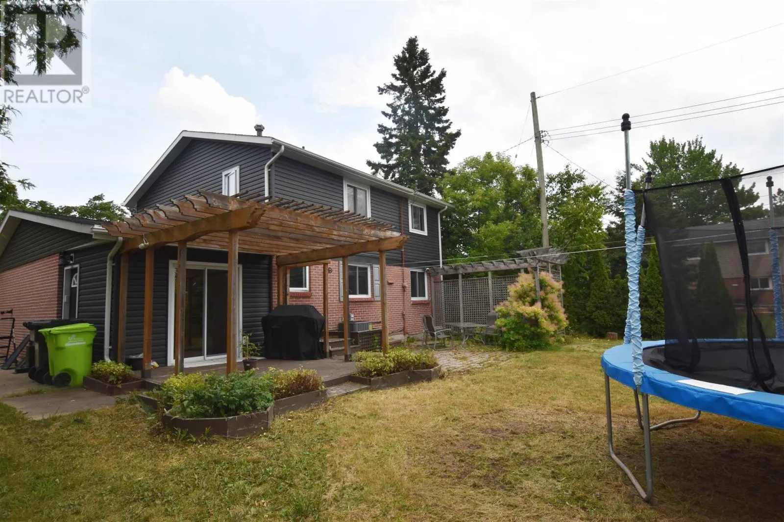 123 Palace DR