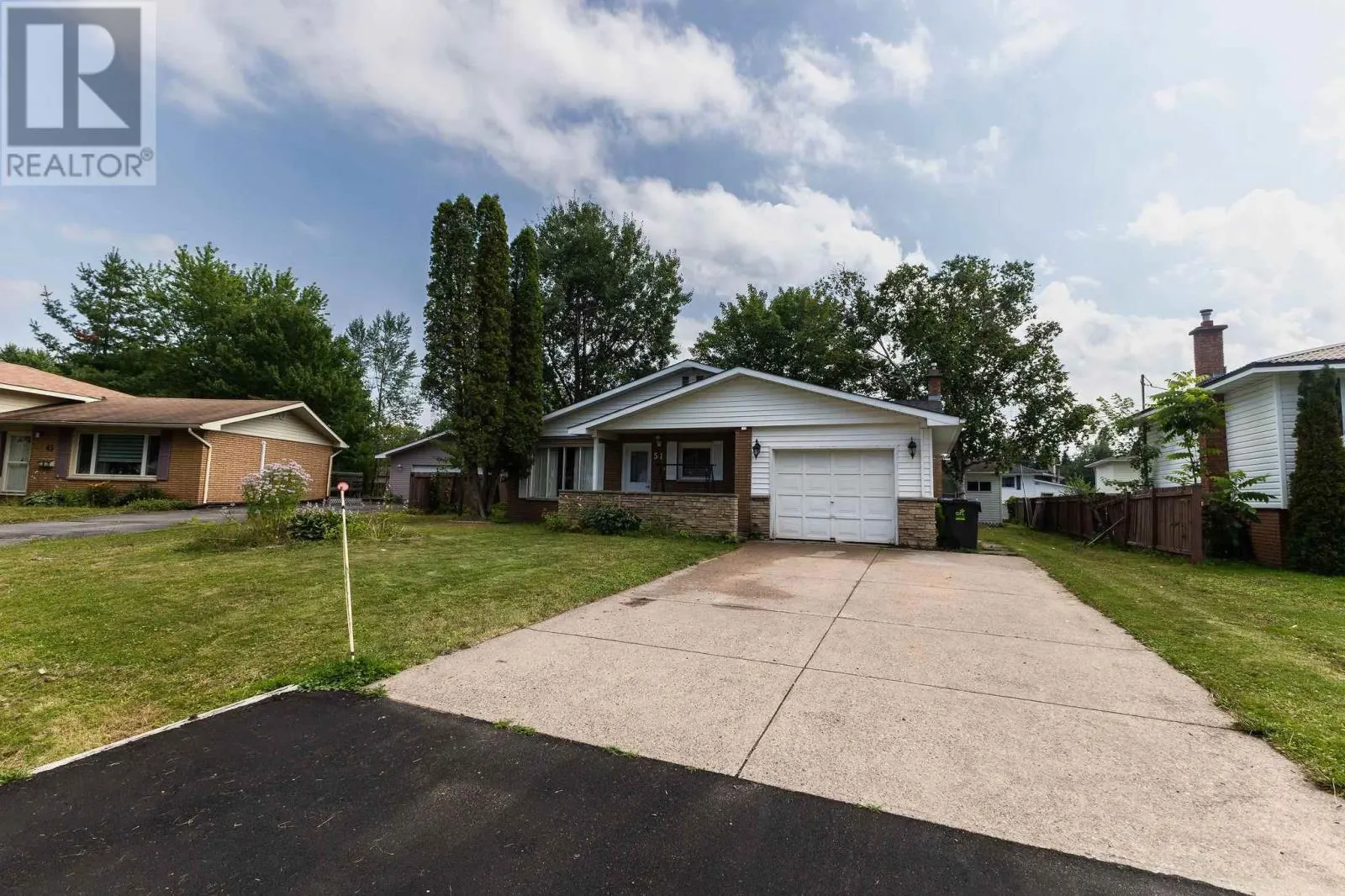 51 Pelican DR