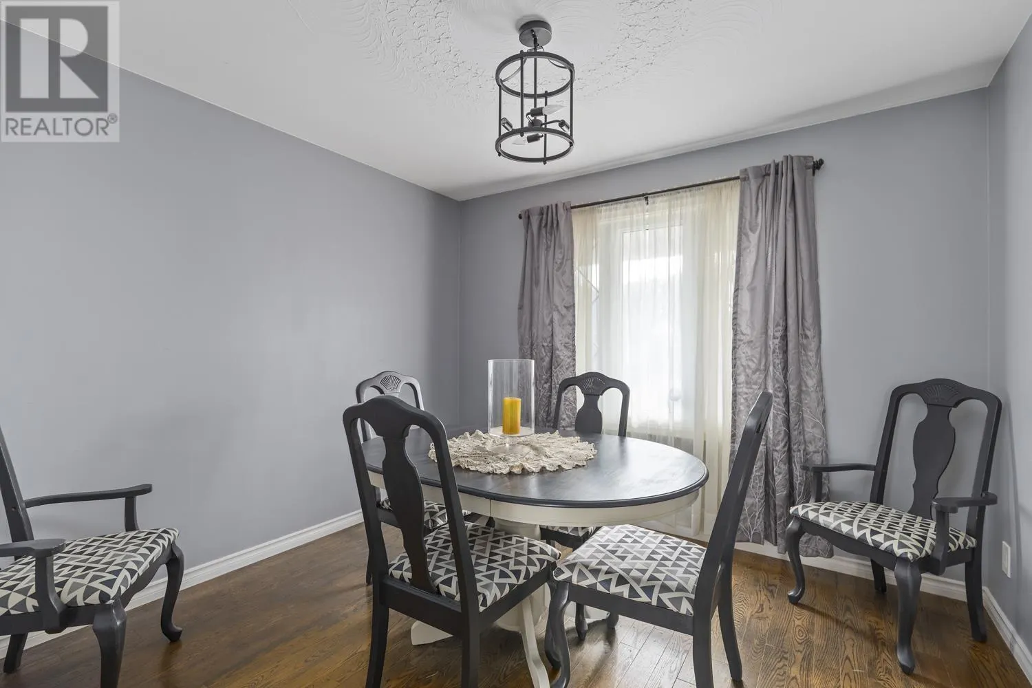 530 Farwell TER