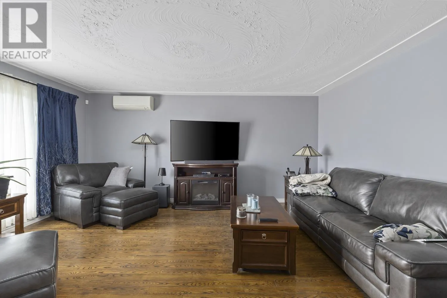 530 Farwell TER