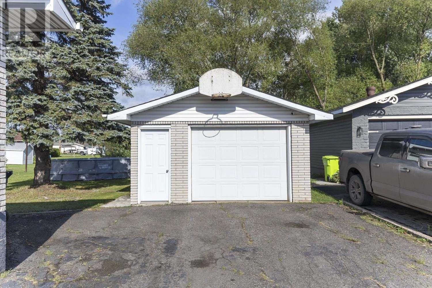 530 Farwell TER