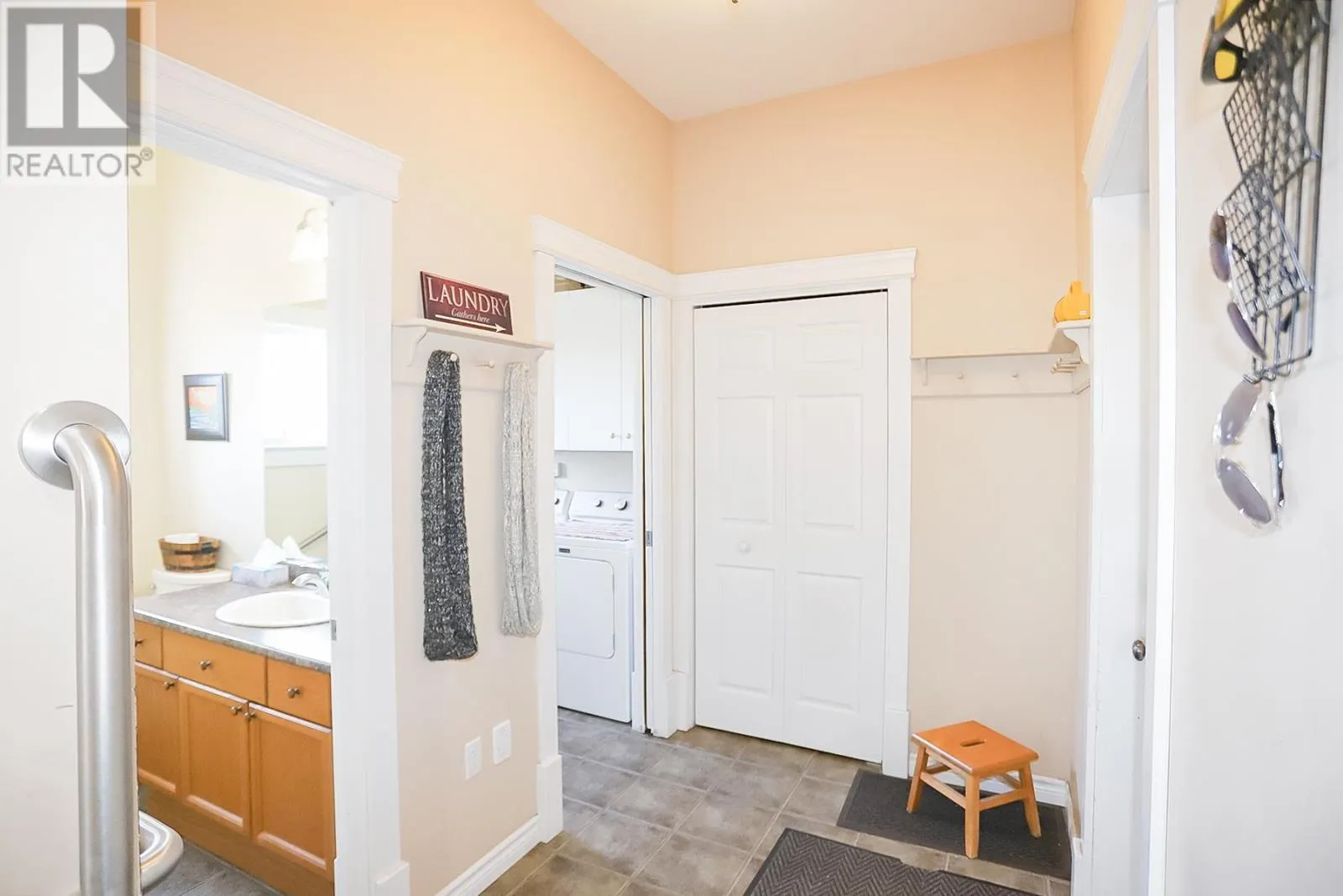 42 Cody Point CT