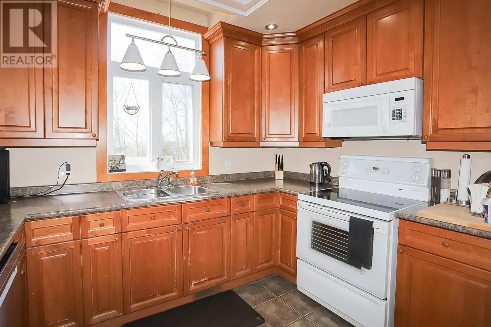 42 Cody Point CT