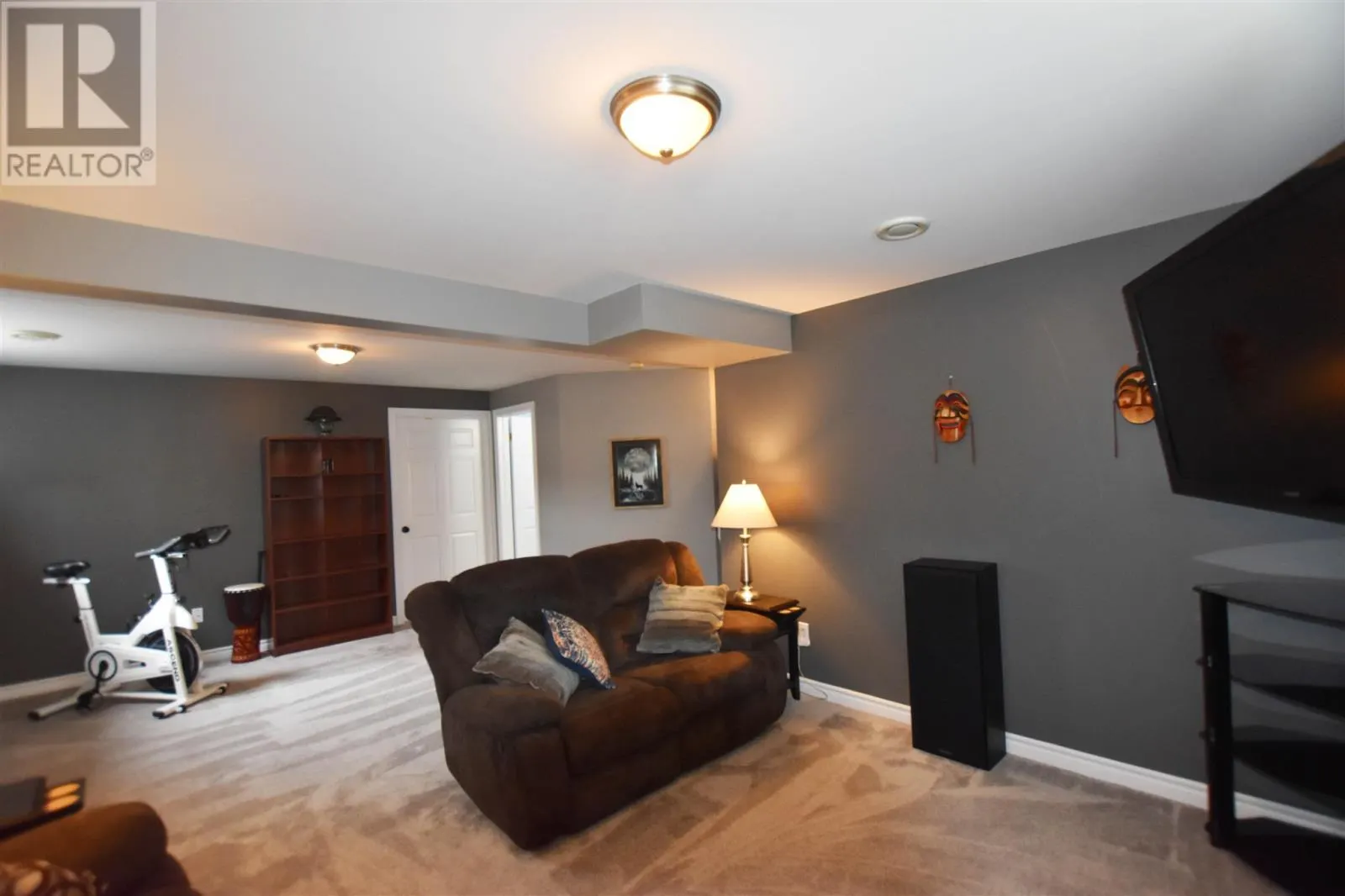 34 Millwood ST