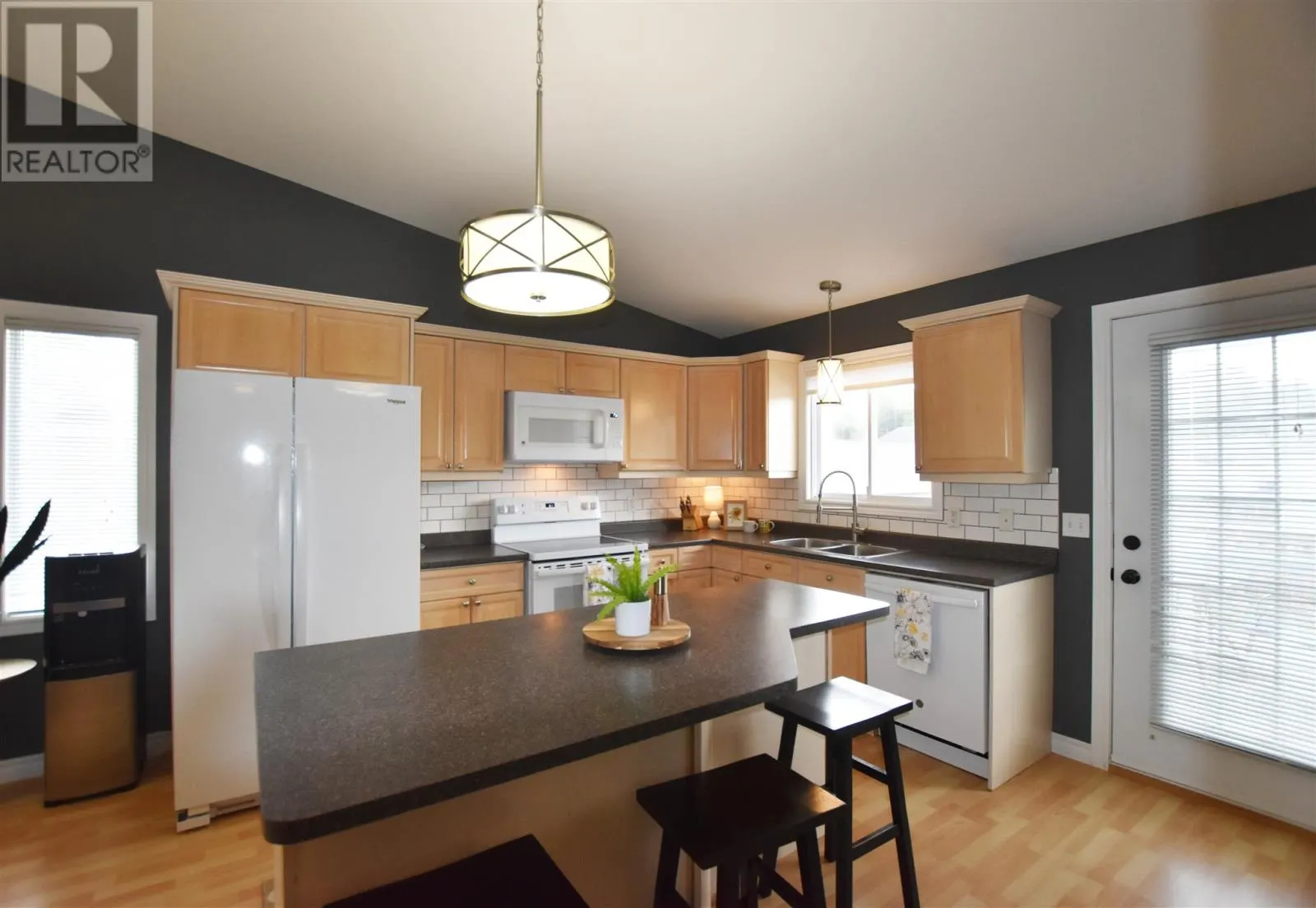 34 Millwood ST