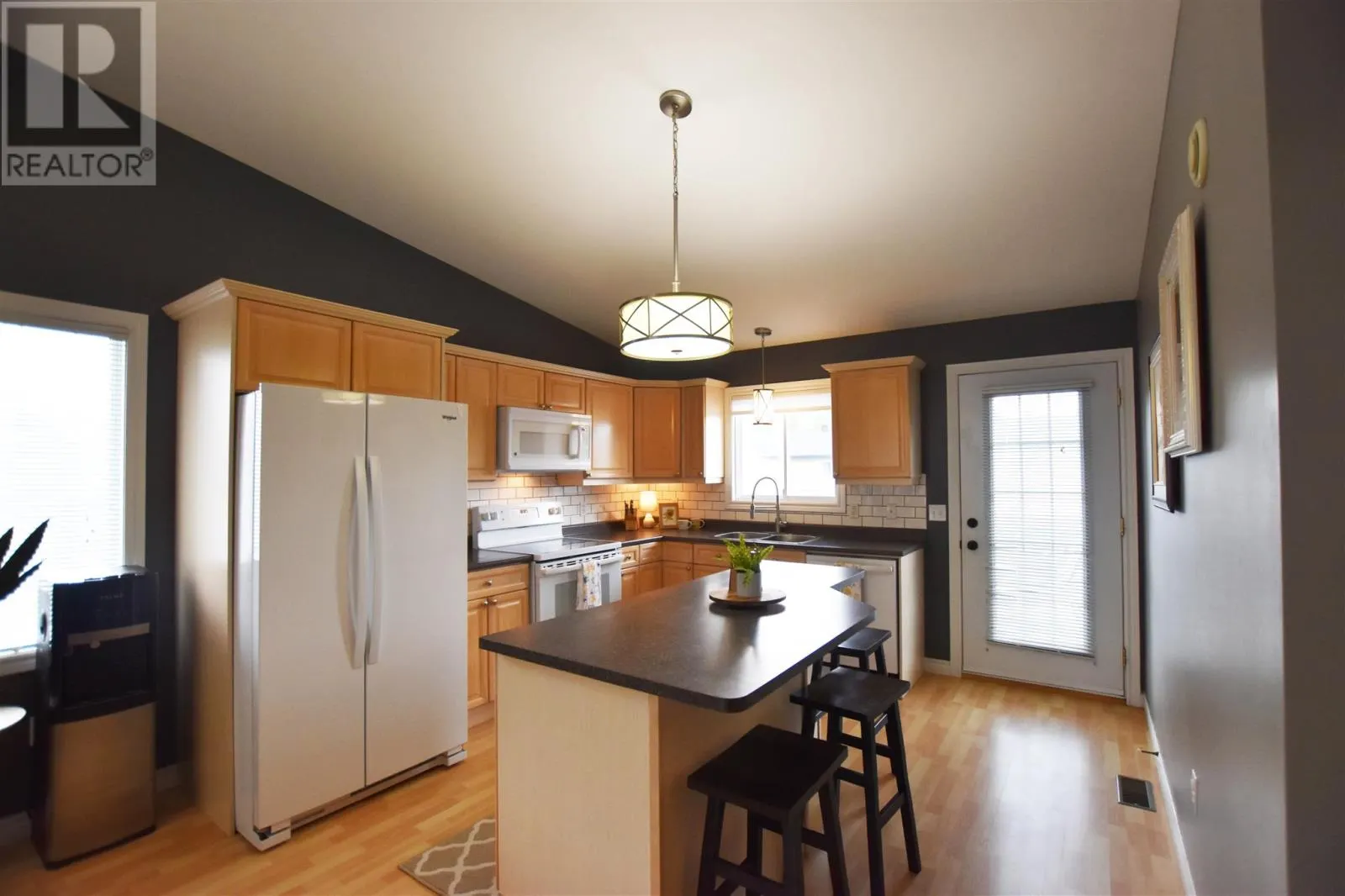 34 Millwood ST