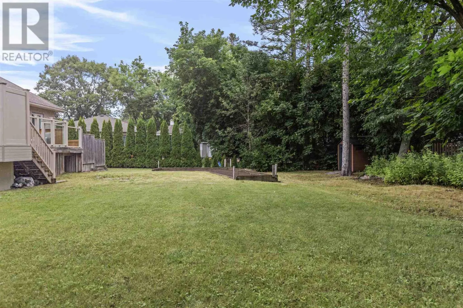 4 Parkdale DR
