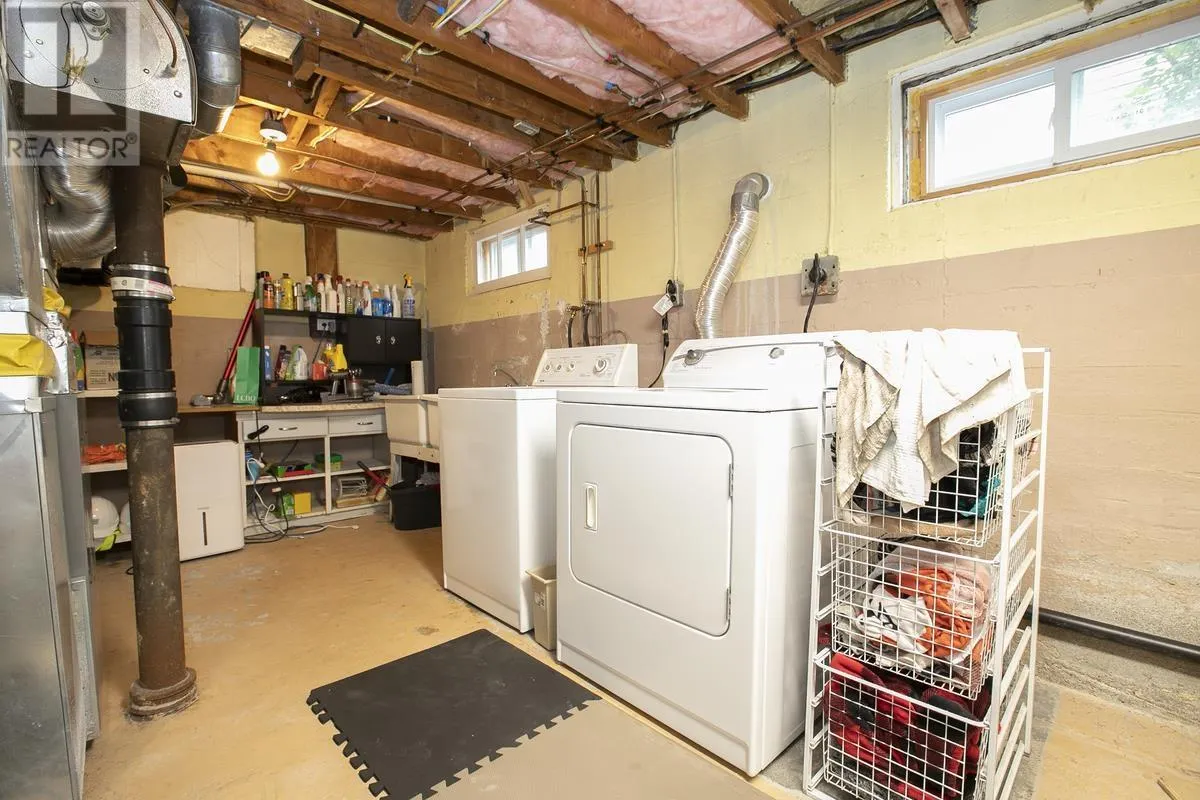 71 Coulson AVE