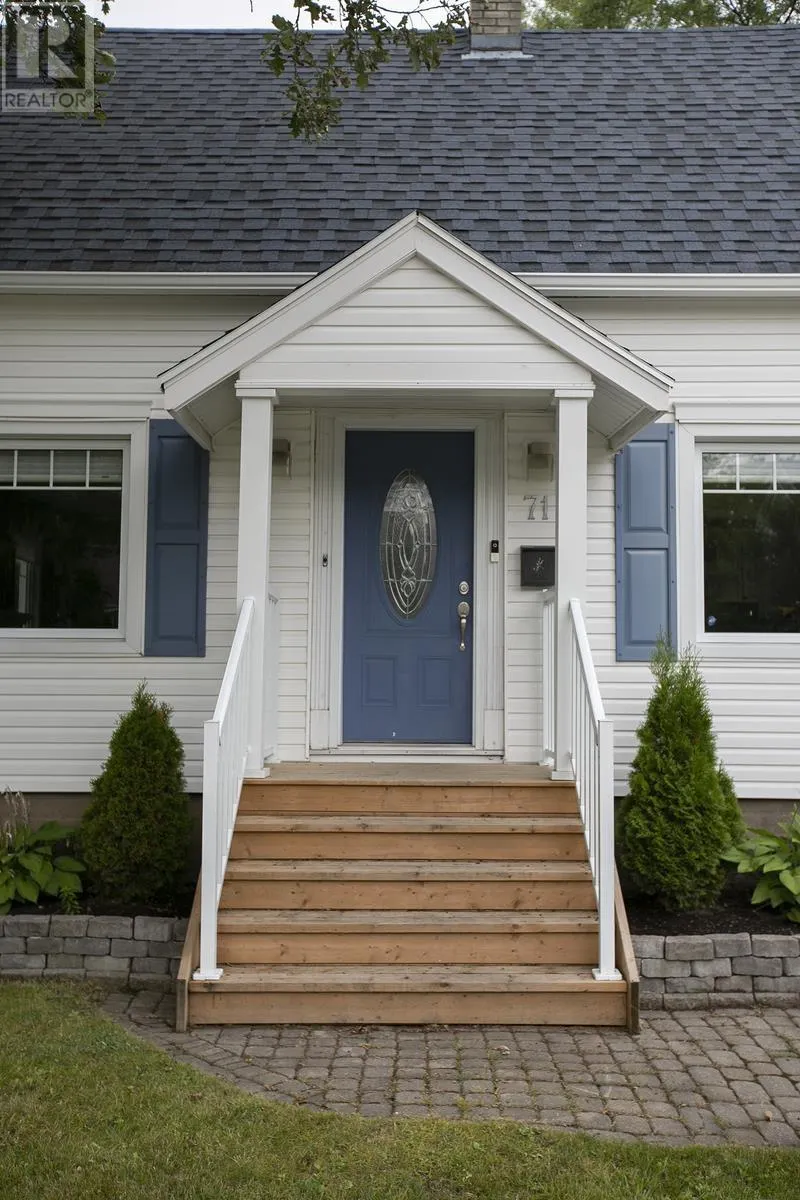 71 Coulson AVE