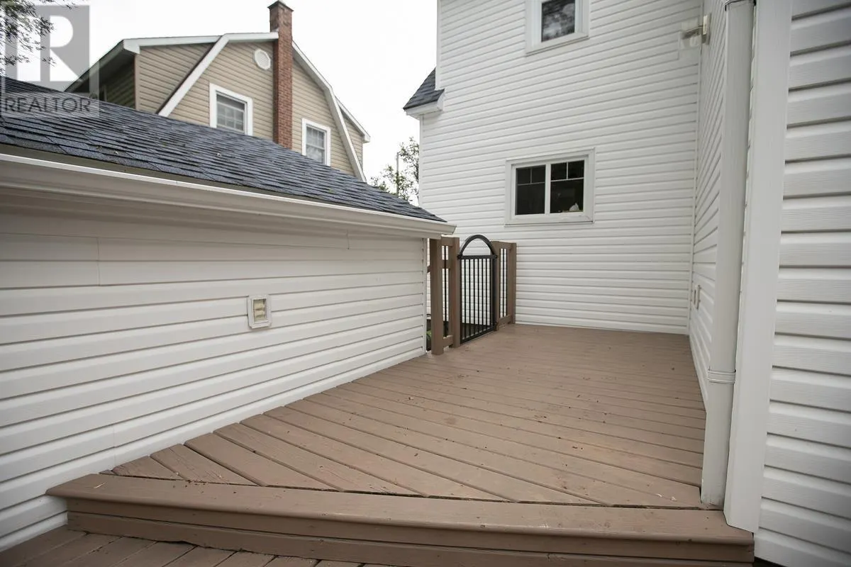 71 Coulson AVE