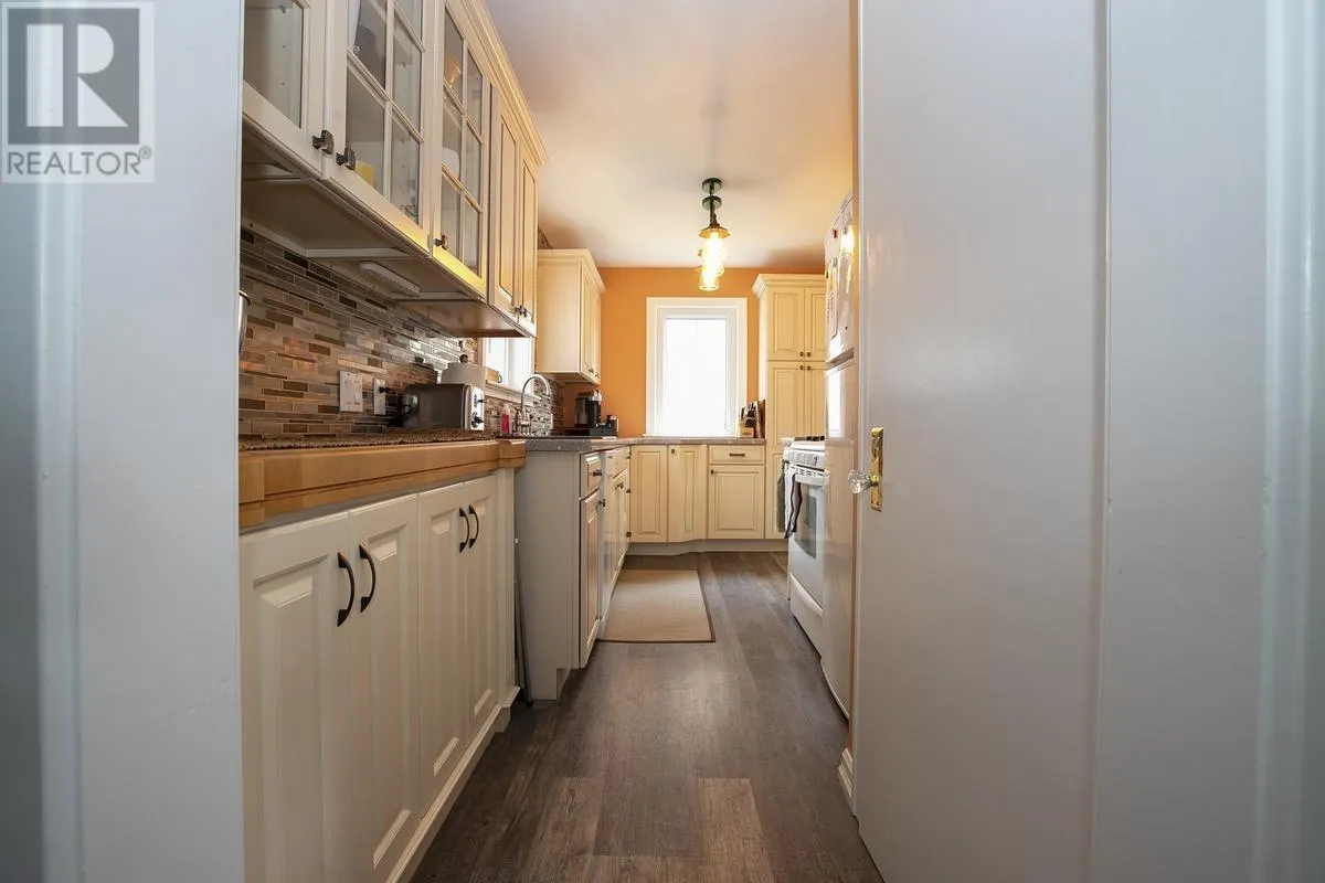 71 Coulson AVE
