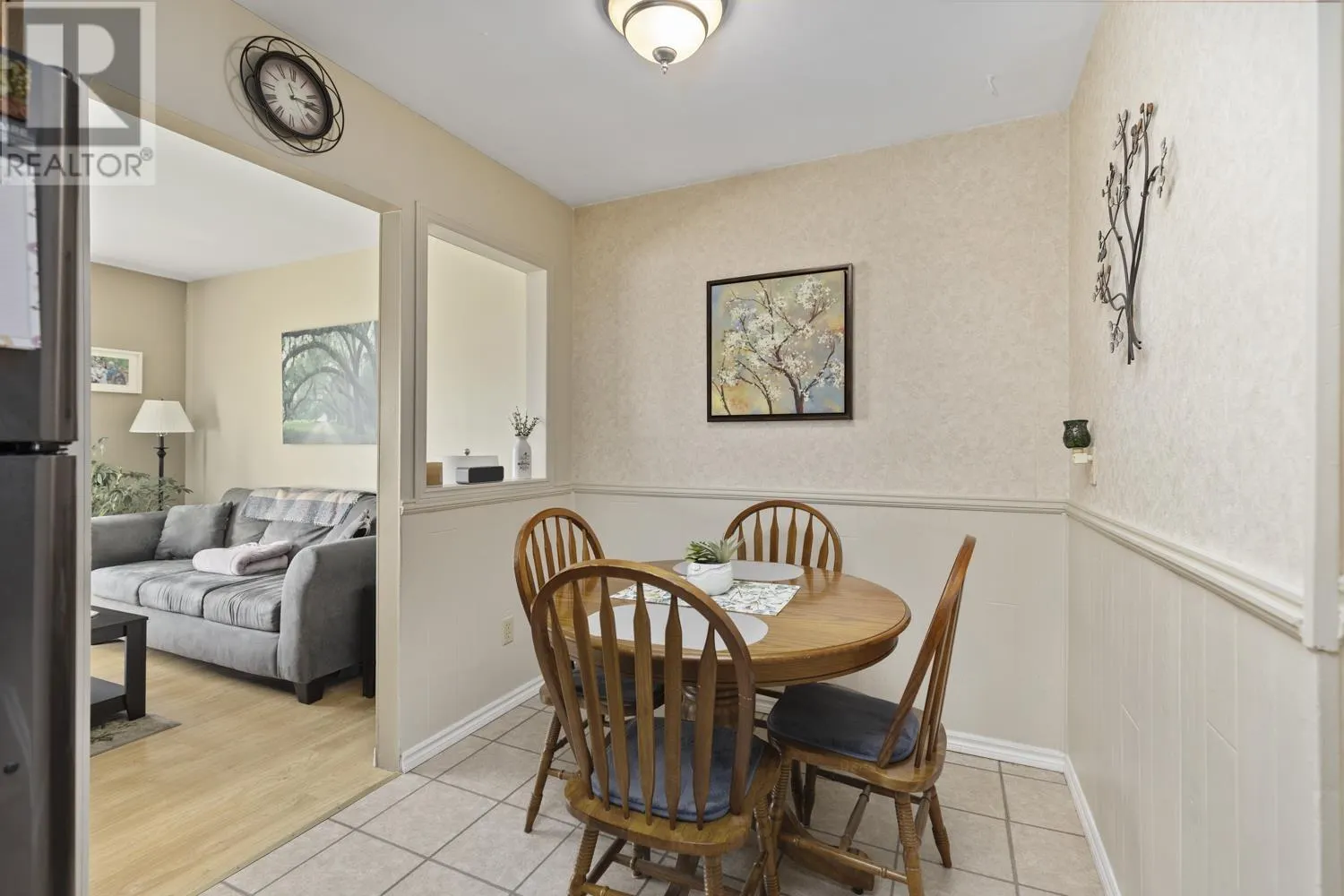 22 Hillside DR