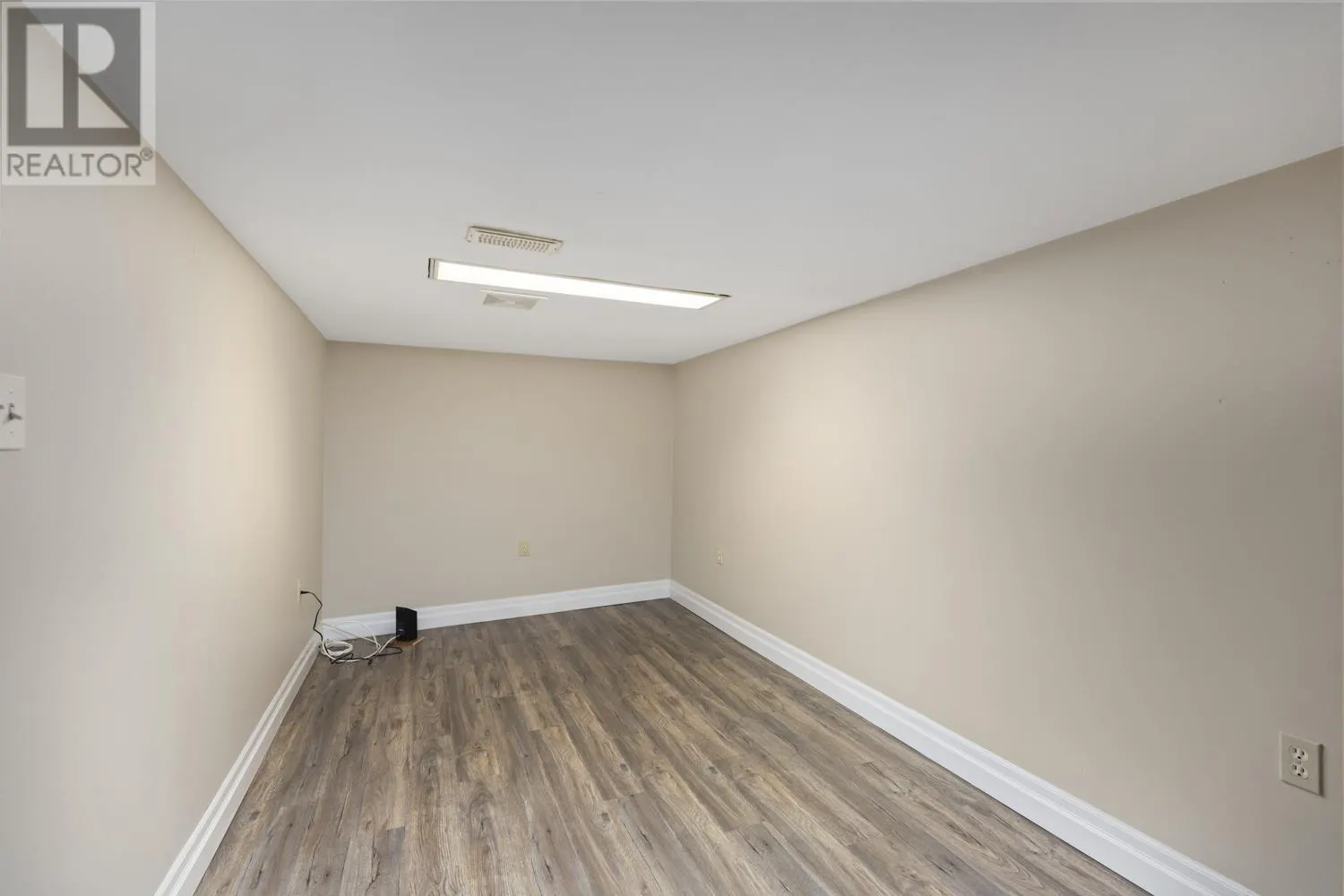 22 Hillside DR