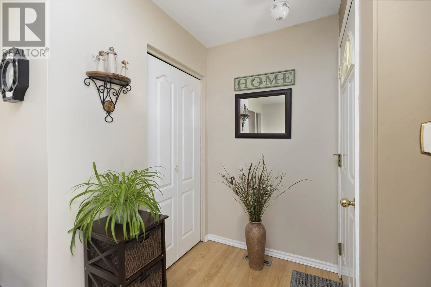 22 Hillside DR