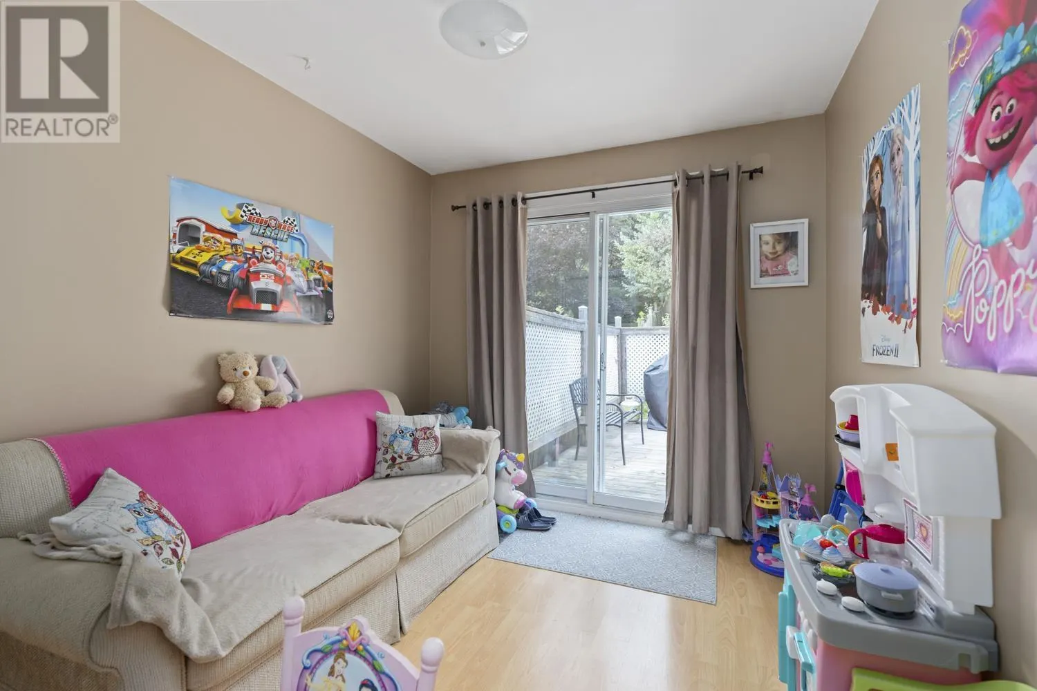 22 Hillside DR