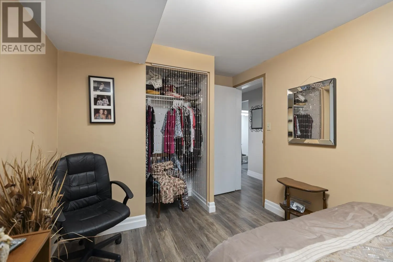 22 Hillside DR