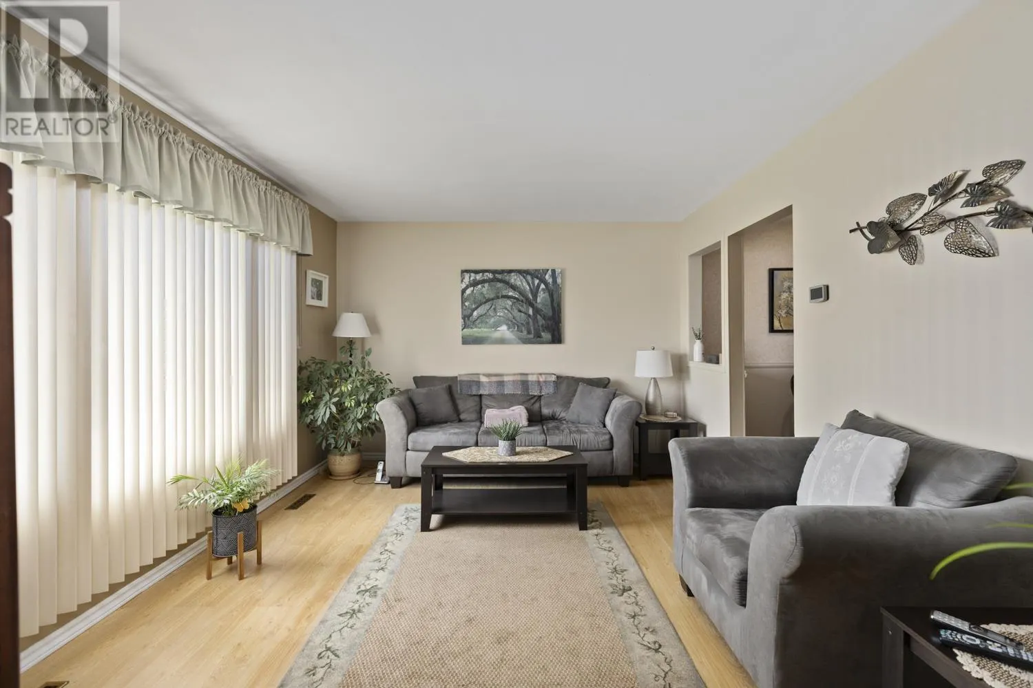 22 Hillside DR