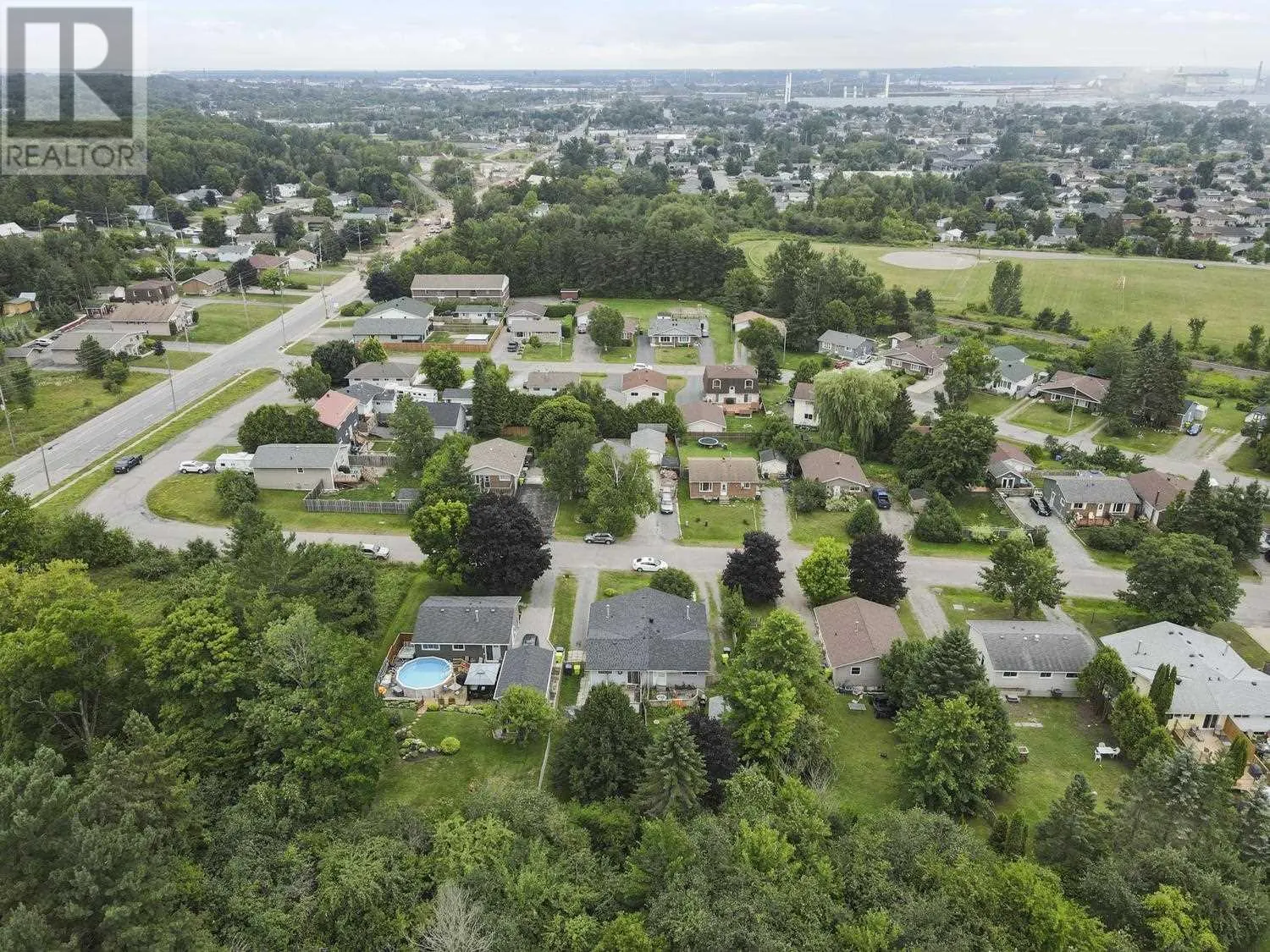 22 Hillside DR