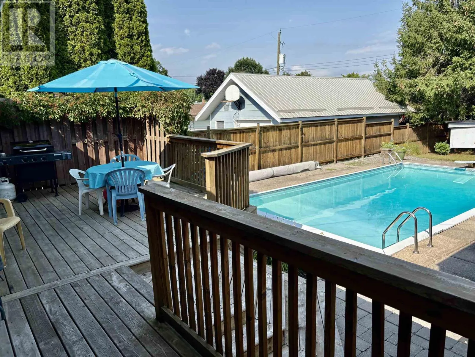 16 Lewis RD