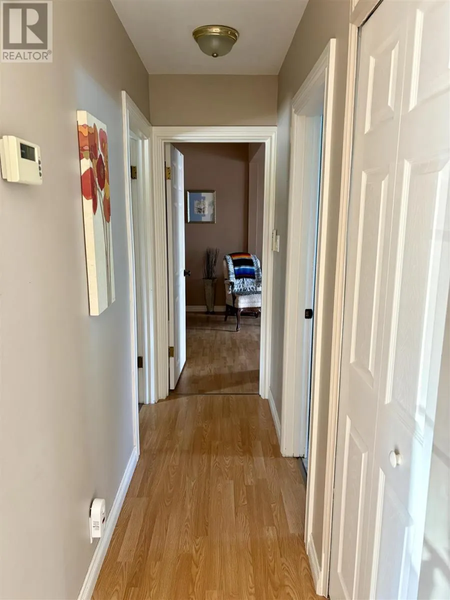 16 Lewis RD