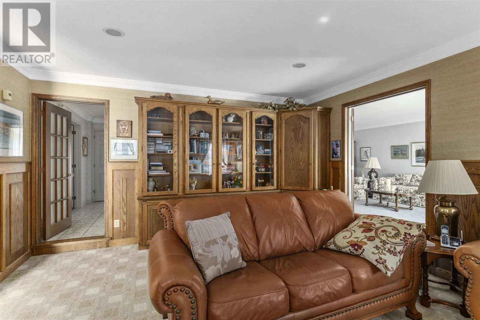 139 Caddy AVE