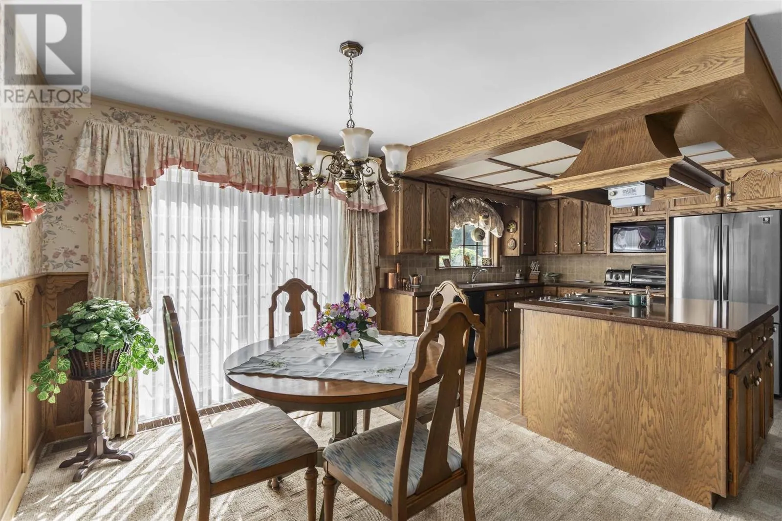139 Caddy AVE