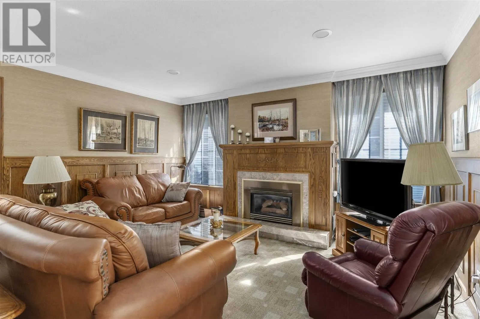 139 Caddy AVE