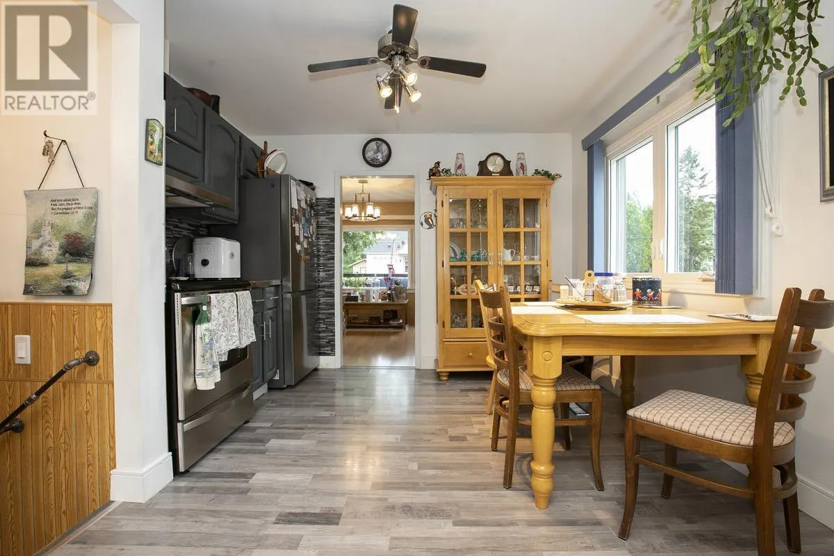 48 Fournier RD