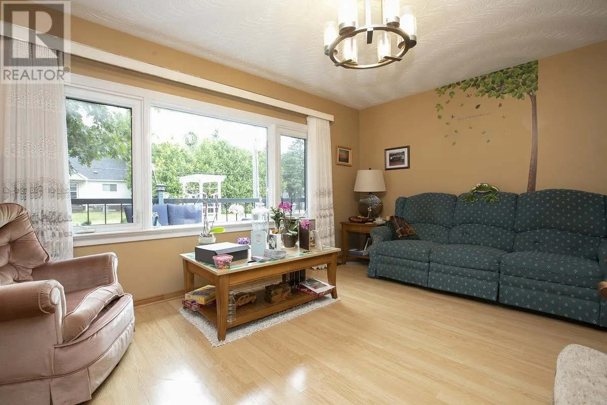 48 Fournier RD