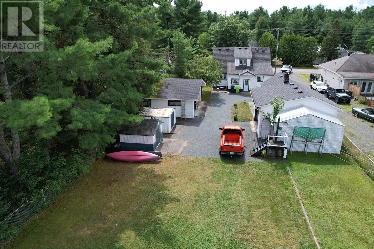 48 Fournier RD