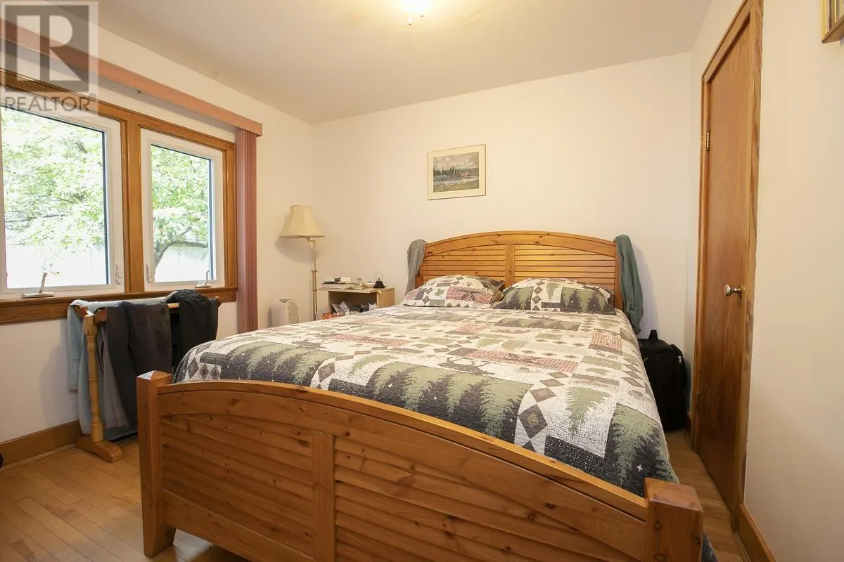 48 Fournier RD