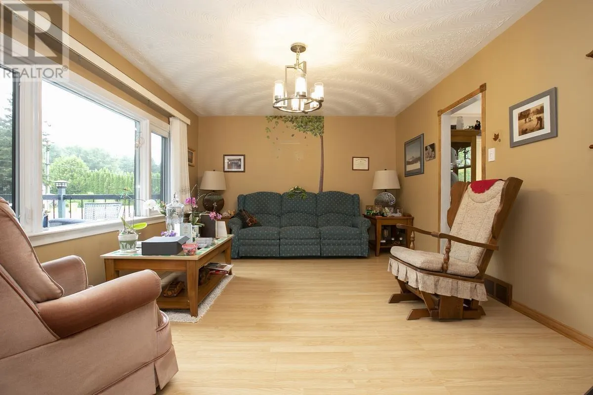 48 Fournier RD